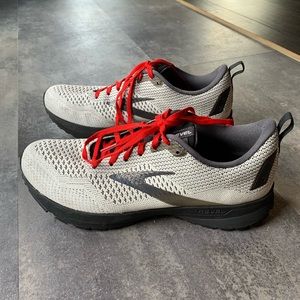 Brooks Revel 4 Running Shoes Like New